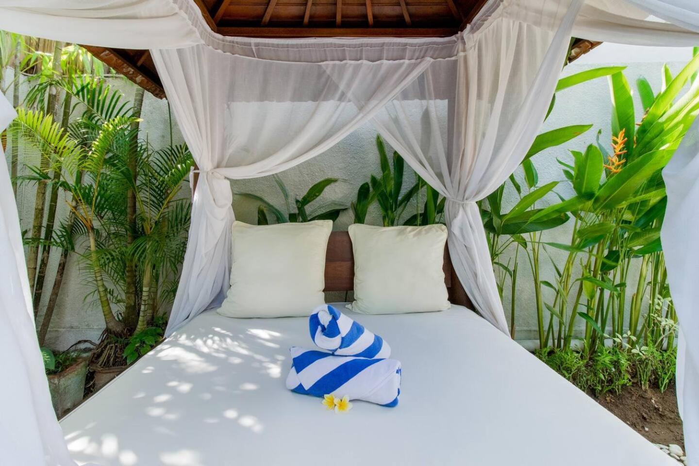 Heart Of Seminyak, 2Br, Sleeps 4, Walk To Bintang Villa Eksteriør billede