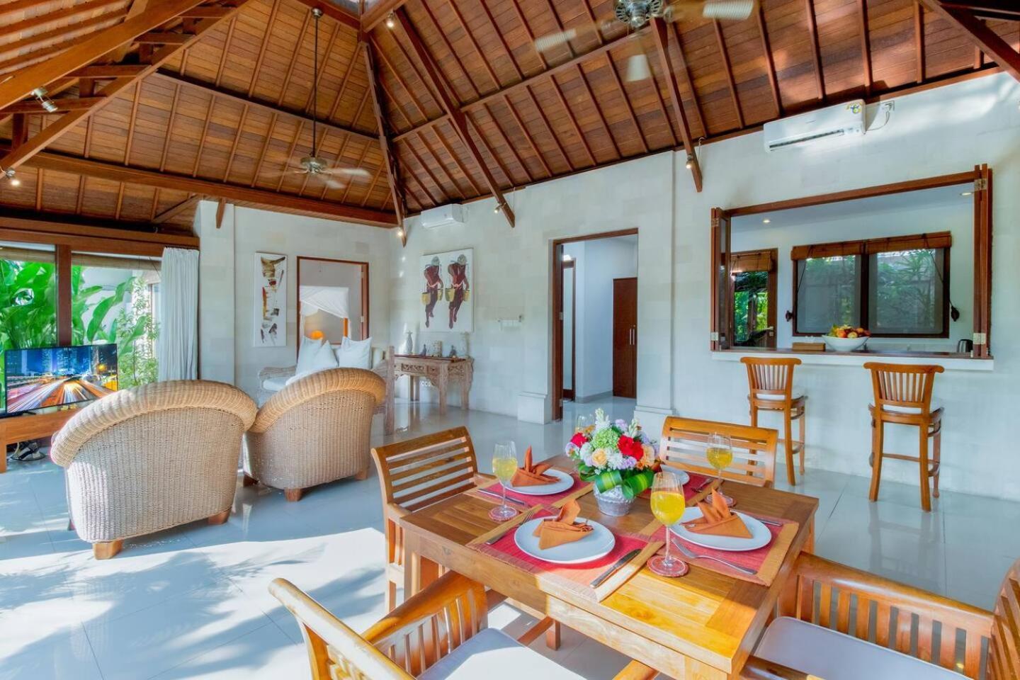 Heart Of Seminyak, 2Br, Sleeps 4, Walk To Bintang Villa Eksteriør billede
