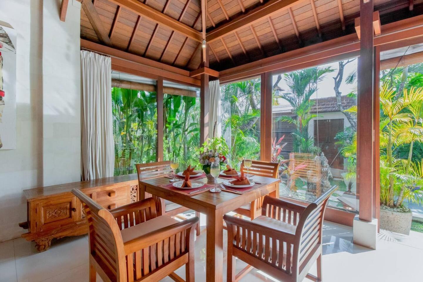 Heart Of Seminyak, 2Br, Sleeps 4, Walk To Bintang Villa Eksteriør billede